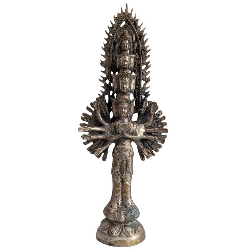 Chinese Guanyin Avalokiteshvara beeld in brons met duizend armen en meerdere hoofden, Qing-periode